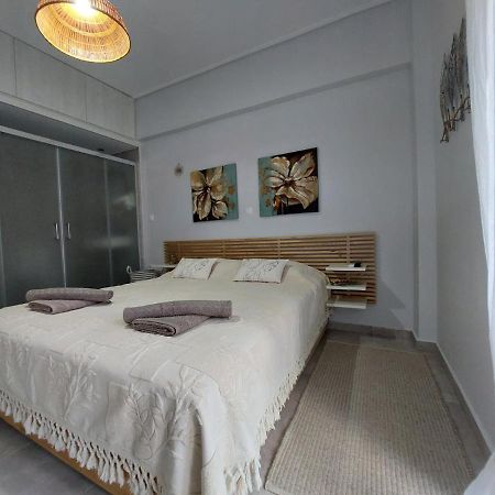 Zeppelin Apartment Loutráki Zewnętrze zdjęcie